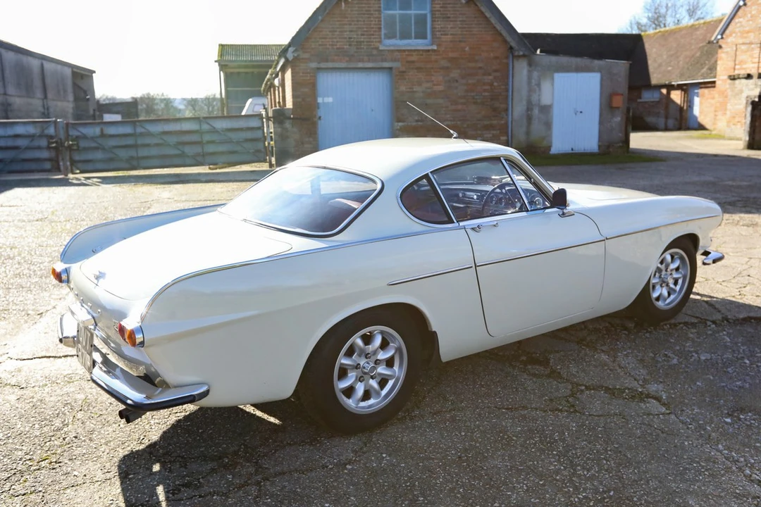 1967 Volvo 1800S - Image 21 of 30