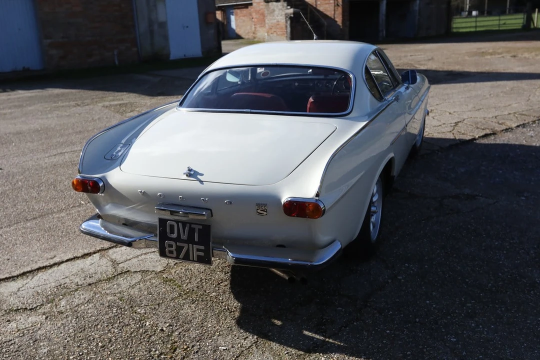 1967 Volvo 1800S - Image 18 of 30