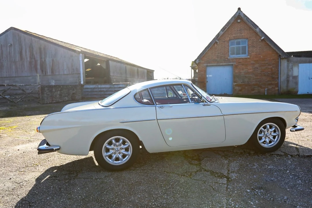 1967 Volvo 1800S - Image 23 of 30