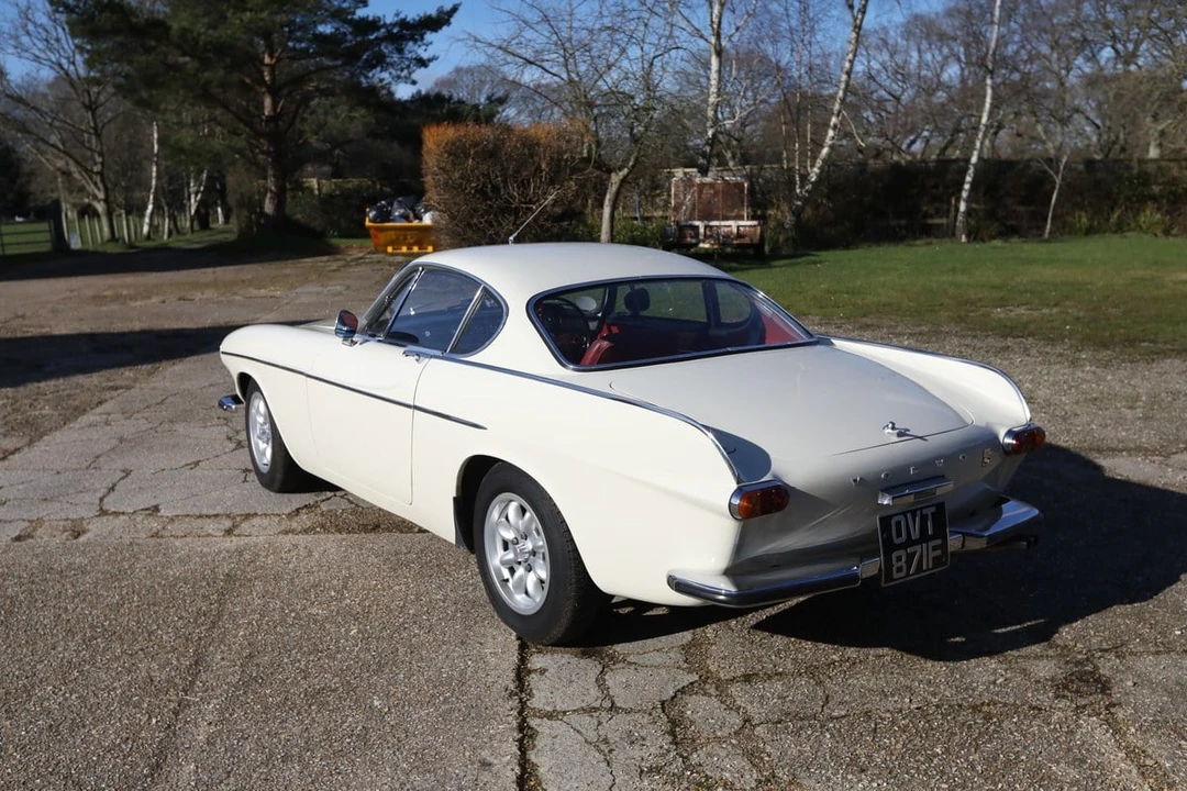 1967 Volvo 1800S - Image 13 of 30