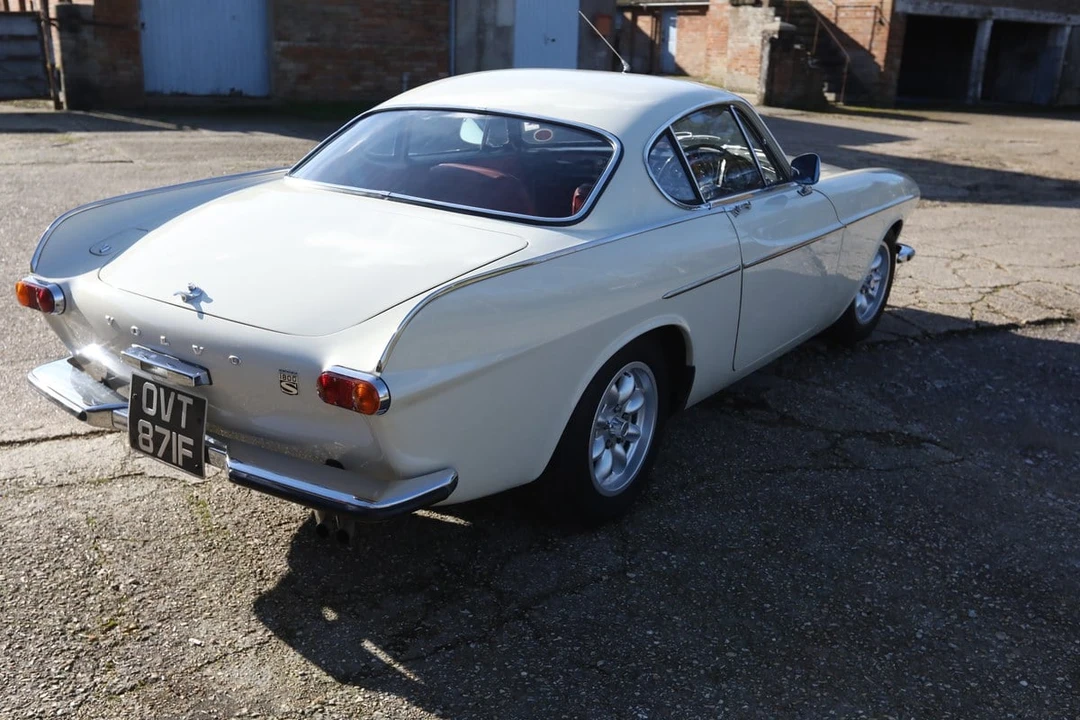 1967 Volvo 1800S - Image 19 of 30