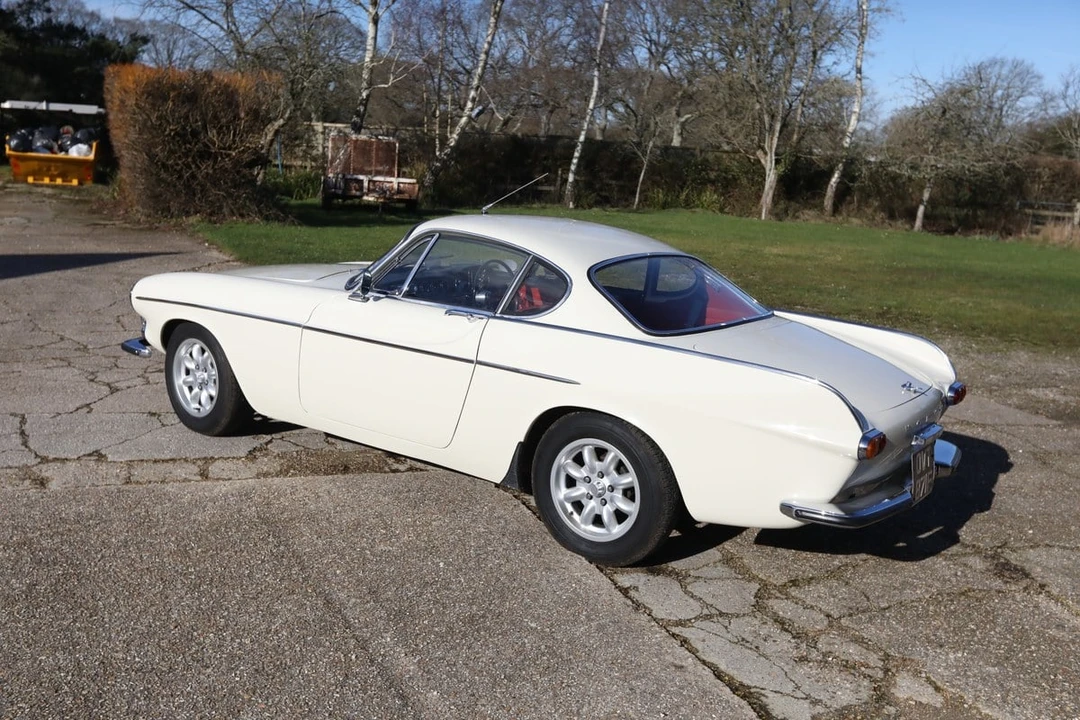 1967 Volvo 1800S - Image 12 of 30