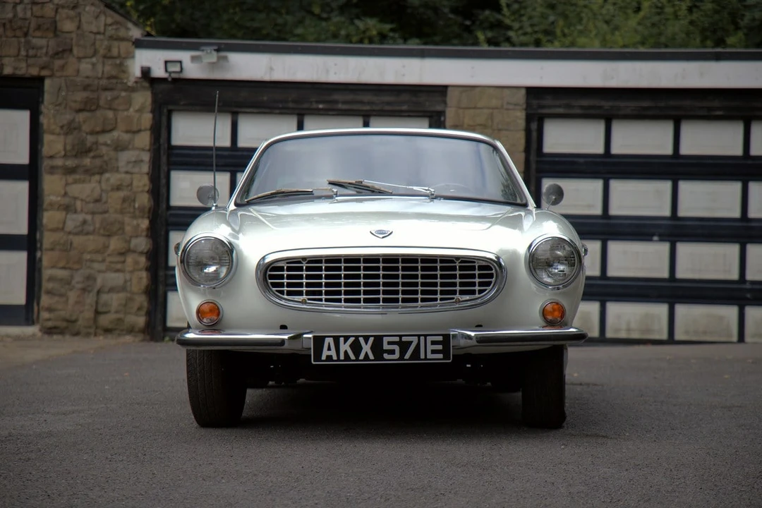 1967 Volvo 1800S - Image 2 of 31