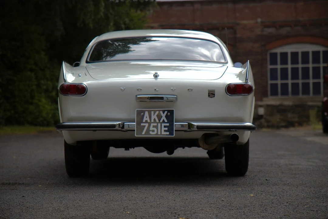 1967 Volvo 1800S - Image 5 of 31