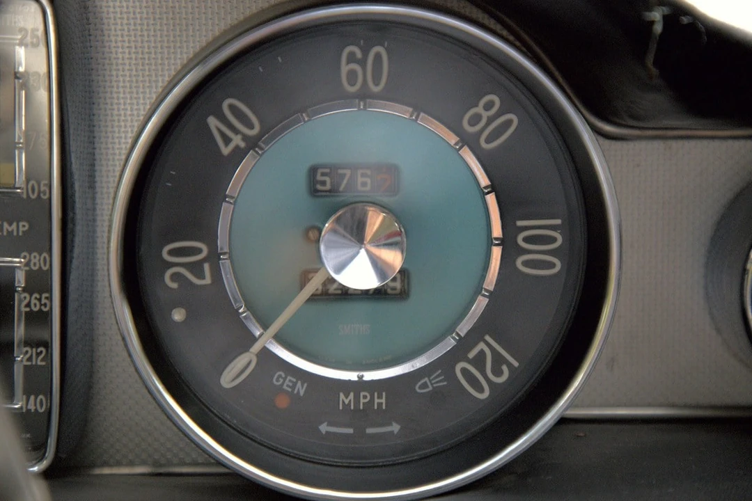 1967 Volvo 1800S - Image 16 of 31