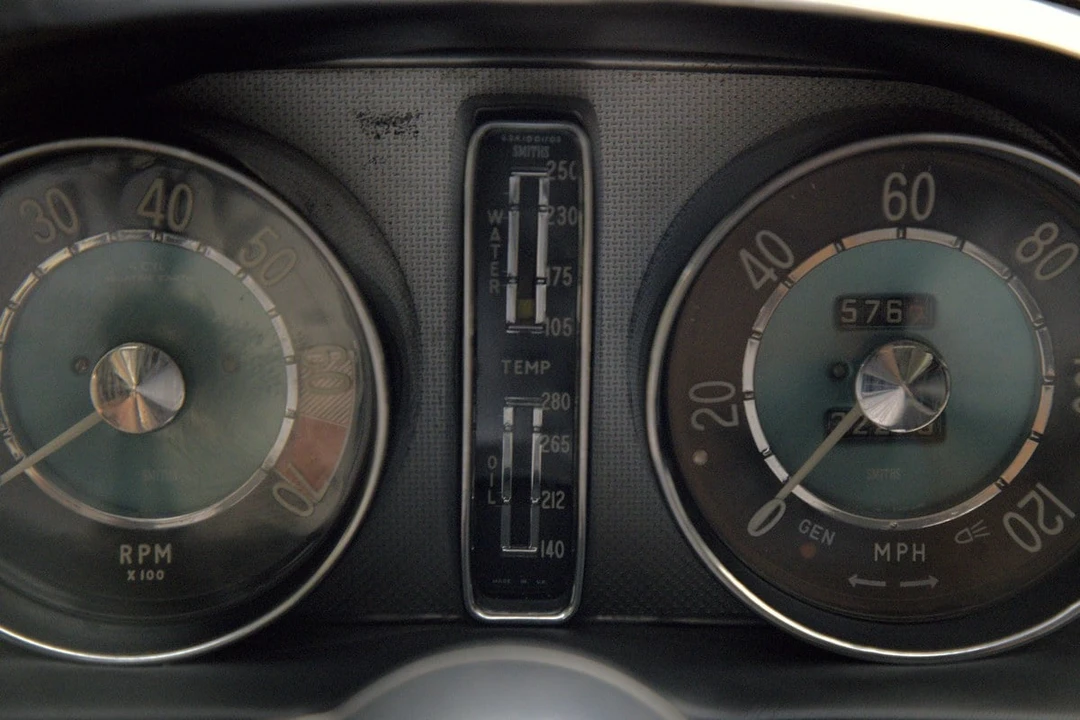 1967 Volvo 1800S - Image 23 of 31