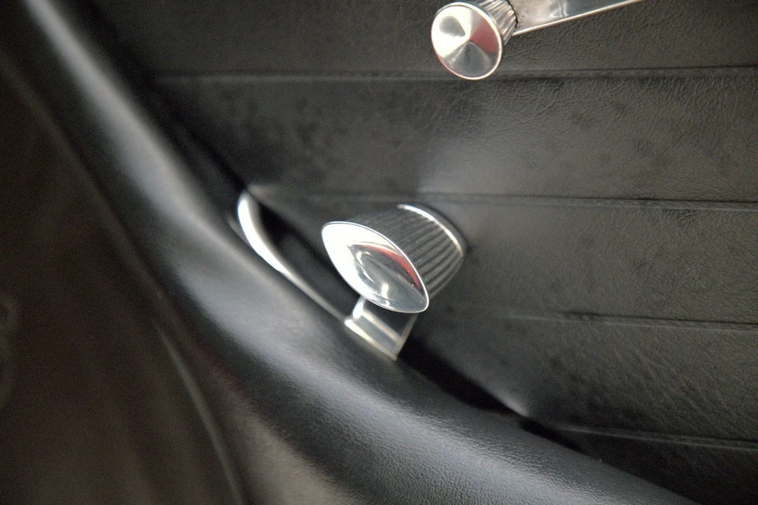 1967 Volvo 1800S - Image 28 of 31
