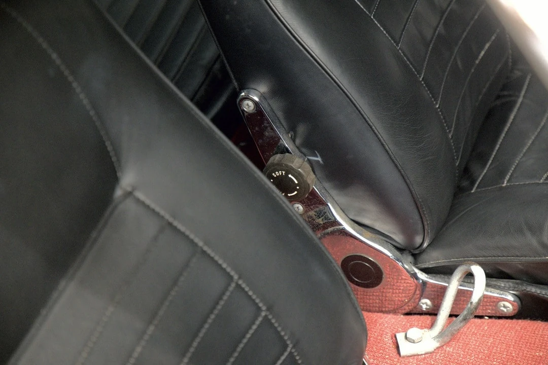 1967 Volvo 1800S - Image 30 of 31