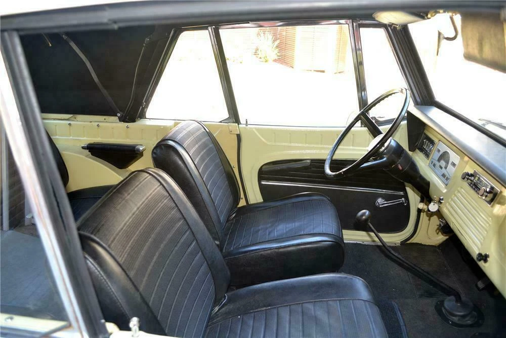 1967 Willys Jeepster - Image 4 of 5