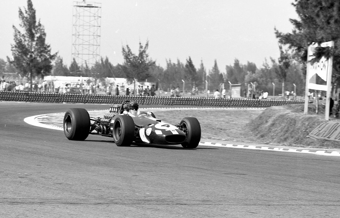 Brabham - Image 24 of 31