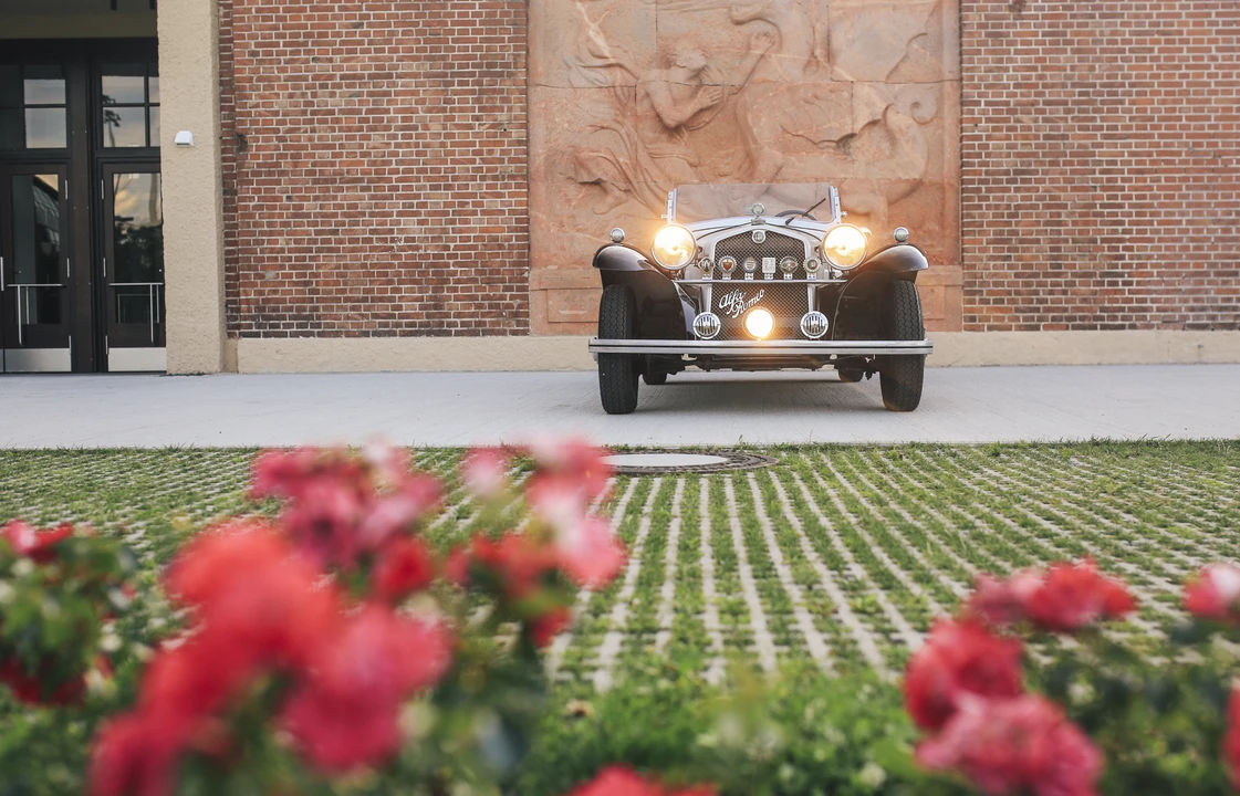 1968 Alfa Romeo 2600 - Image 11 of 31