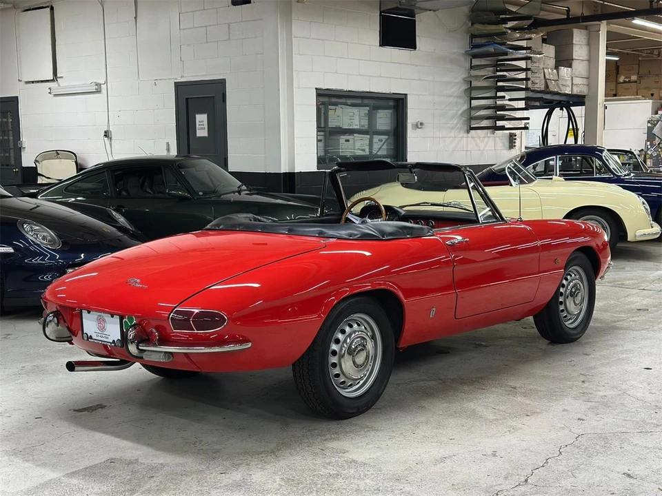 1968 Alfa Romeo Giulia Sprint GT Veloce - Image 11 of 31