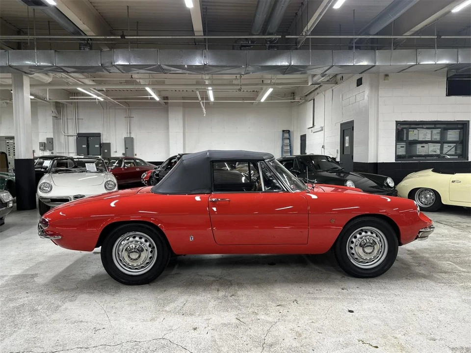 1968 Alfa Romeo Giulia Sprint GT Veloce - Image 16 of 31