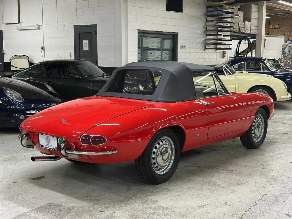 1968 Alfa Romeo Giulia Sprint GT Veloce - Image 12 of 31