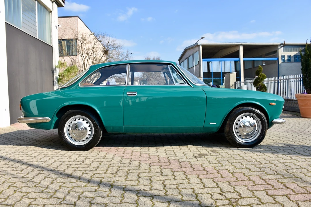 1968 Alfa Romeo GT 1300 Junior - Image 19 of 31