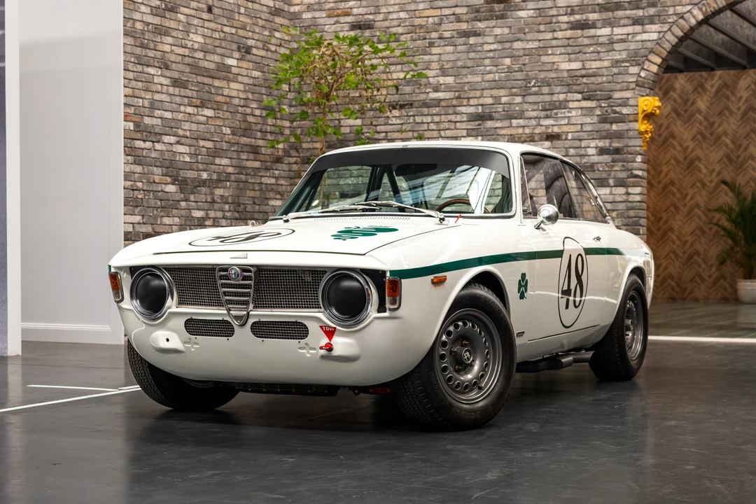 1968 Alfa Romeo Giulia Sprint GTA - Image 16 of 16