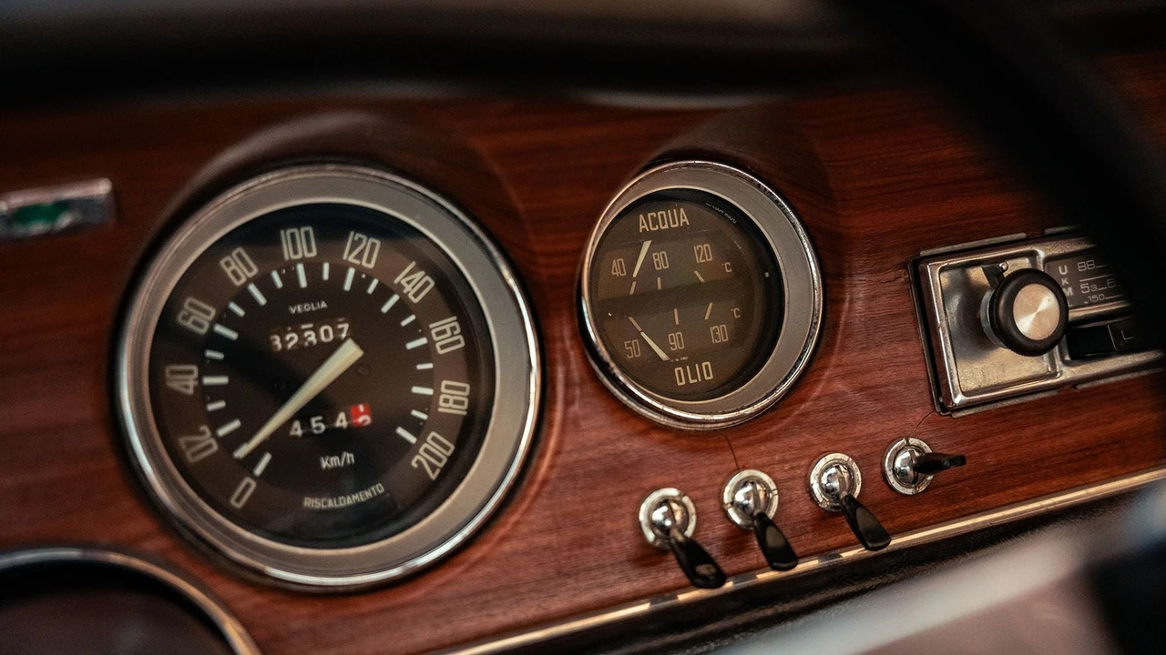 1968 Alfa Romeo Giulia Sprint GT Veloce - Image 30 of 31