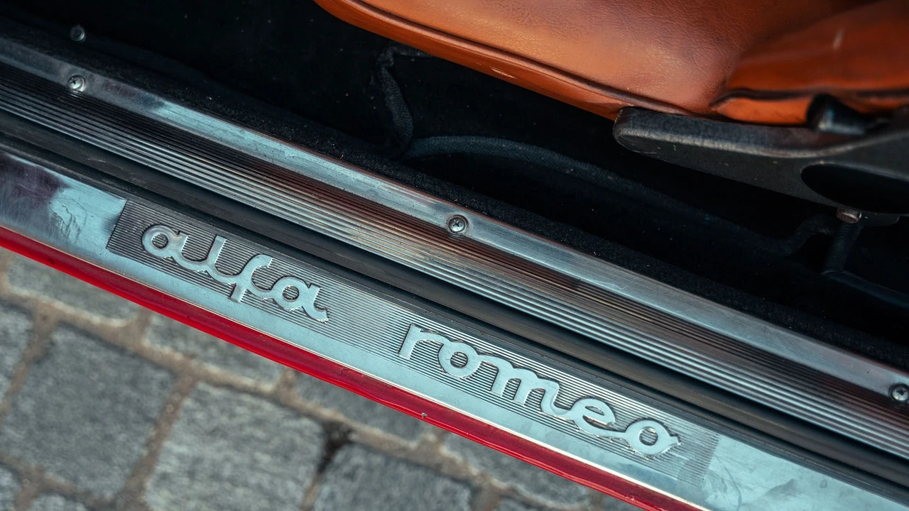1968 Alfa Romeo Giulia Sprint GT Veloce - Image 24 of 31
