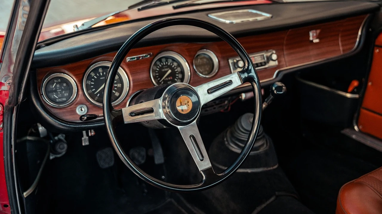 1968 Alfa Romeo Giulia Sprint GT Veloce - Image 26 of 31