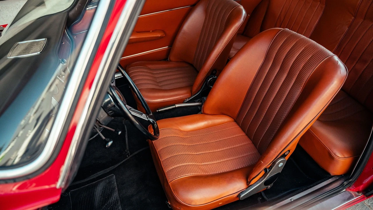 1968 Alfa Romeo Giulia Sprint GT Veloce - Image 31 of 31