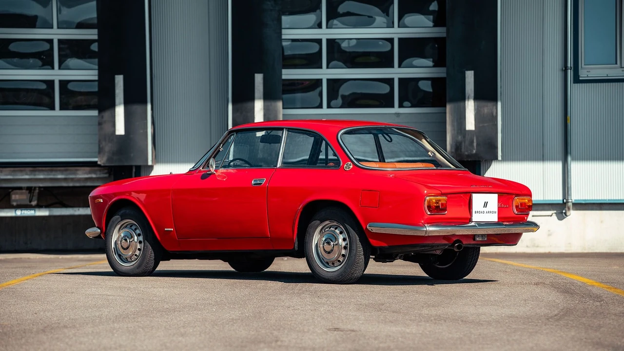 1968 Alfa Romeo Giulia Sprint GT Veloce - Image 5 of 31