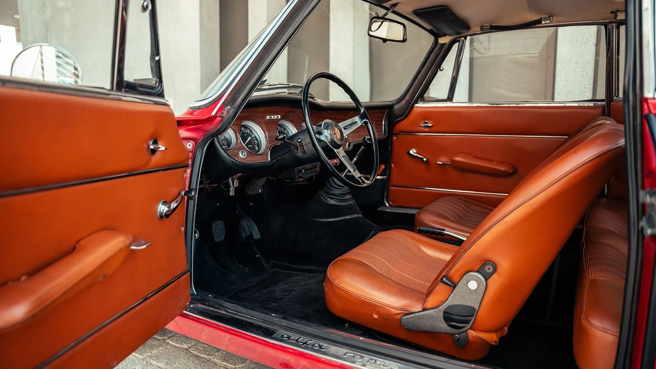 1968 Alfa Romeo Giulia Sprint GT Veloce - Image 25 of 31