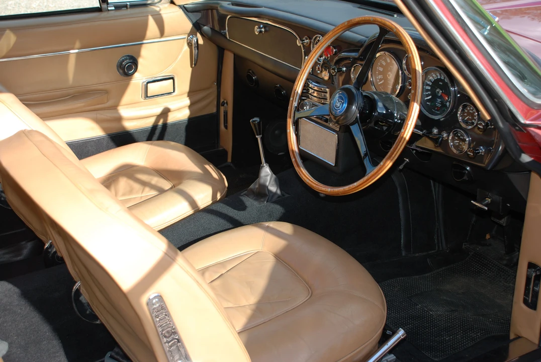 1968 Aston Martin DB6 - Image 5 of 5