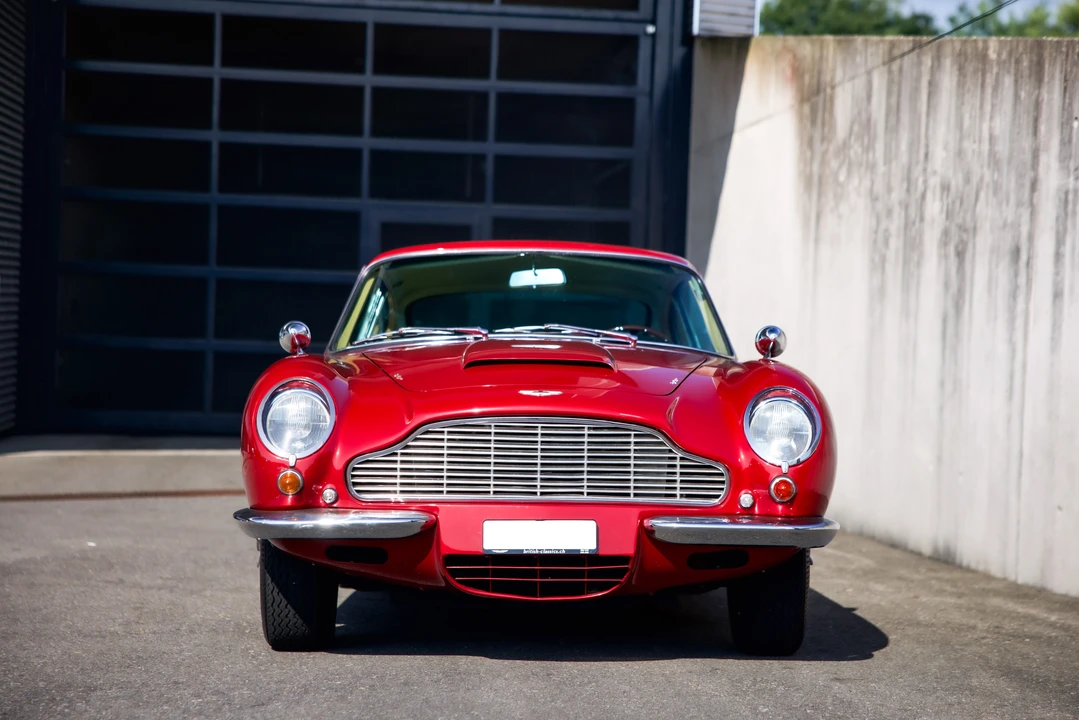 1968 Aston Martin DB6 - Image 2 of 31