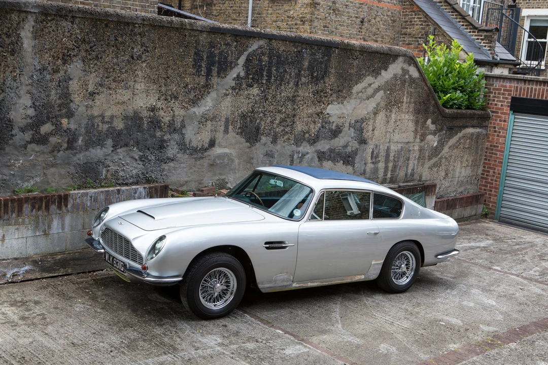 1968 Aston Martin DB6 Vantage - Image 17 of 31