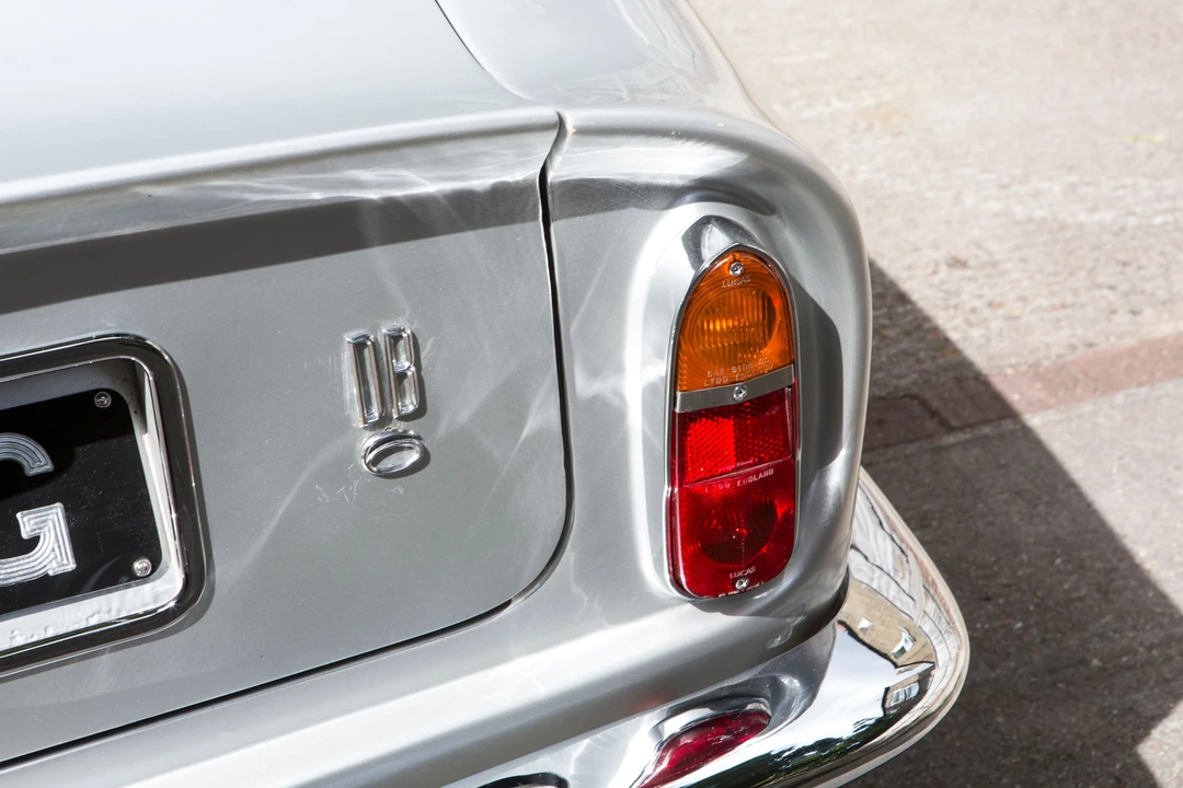 1968 Aston Martin DB6 Vantage - Image 27 of 31