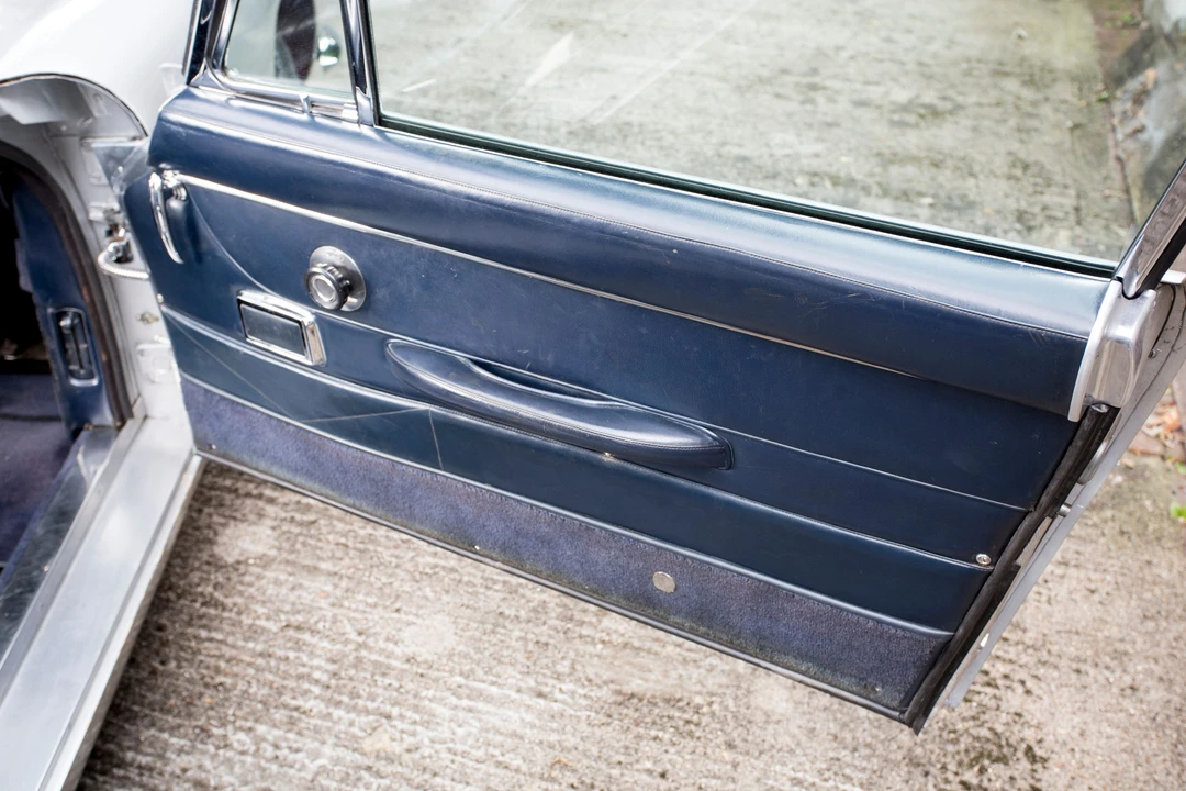 1968 Aston Martin DB6 Vantage - Image 10 of 31