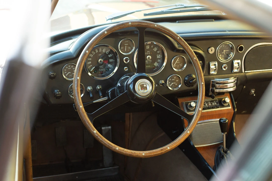 1968 Aston Martin - Image 9 of 31