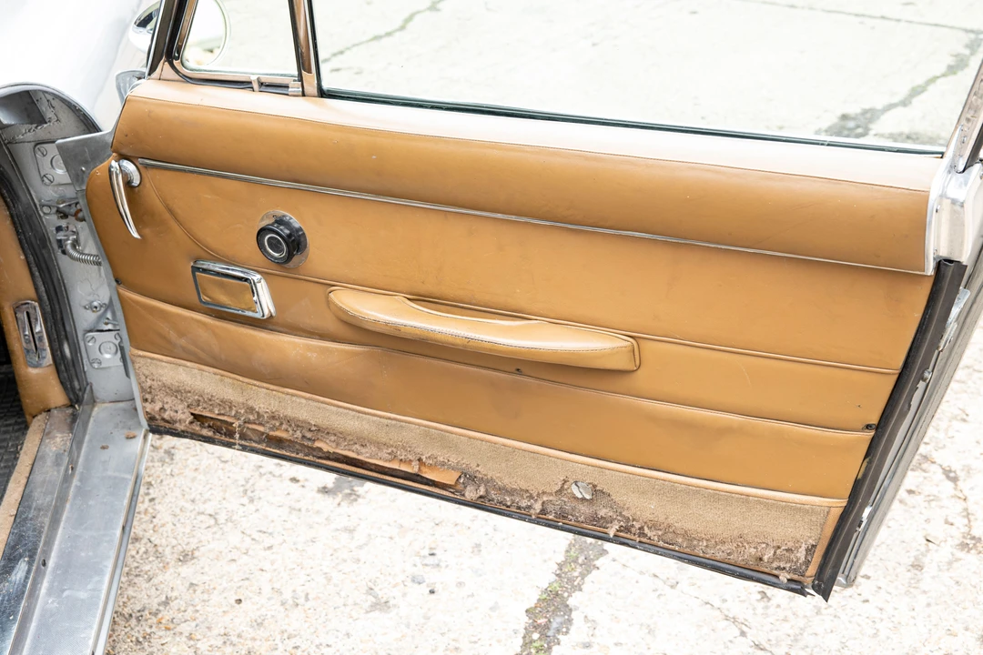 1968 Aston Martin DB6 - Image 15 of 31