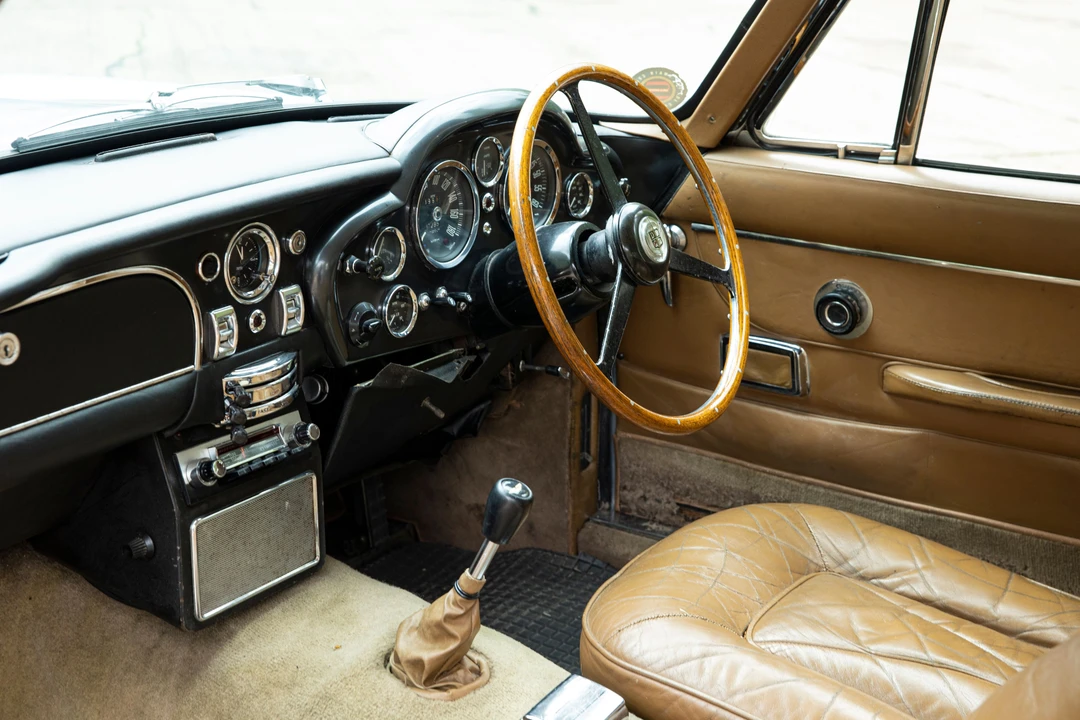 1968 Aston Martin DB6 - Image 8 of 31
