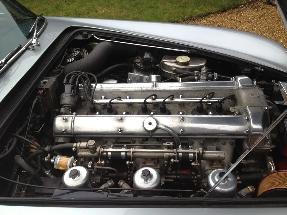 1968 Aston Martin DB6 Vantage - Image 9 of 12