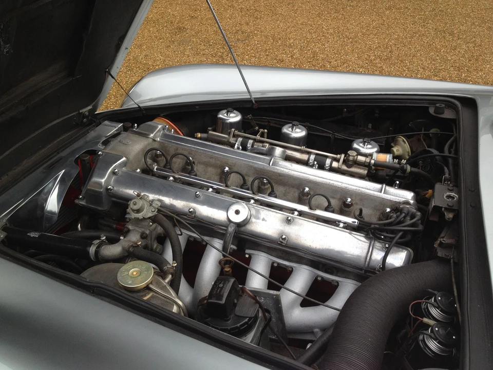 1968 Aston Martin DB6 Vantage - Image 5 of 12