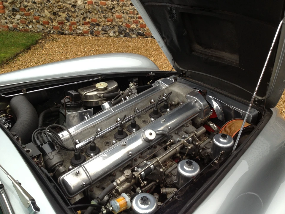 1968 Aston Martin DB6 Vantage - Image 4 of 12