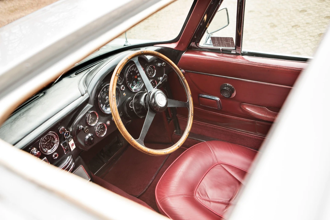 1968 Aston Martin DB6 - Image 9 of 31