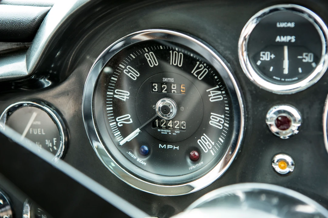 1968 Aston Martin DB6 Vantage - Image 14 of 31