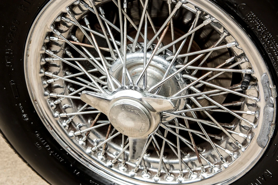 1968 Aston Martin DB6 Vantage - Image 9 of 31