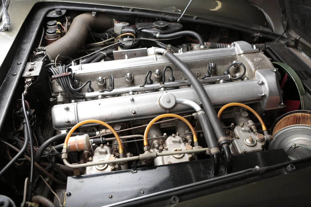1968 Aston Martin DB6 Vantage - Image 5 of 16