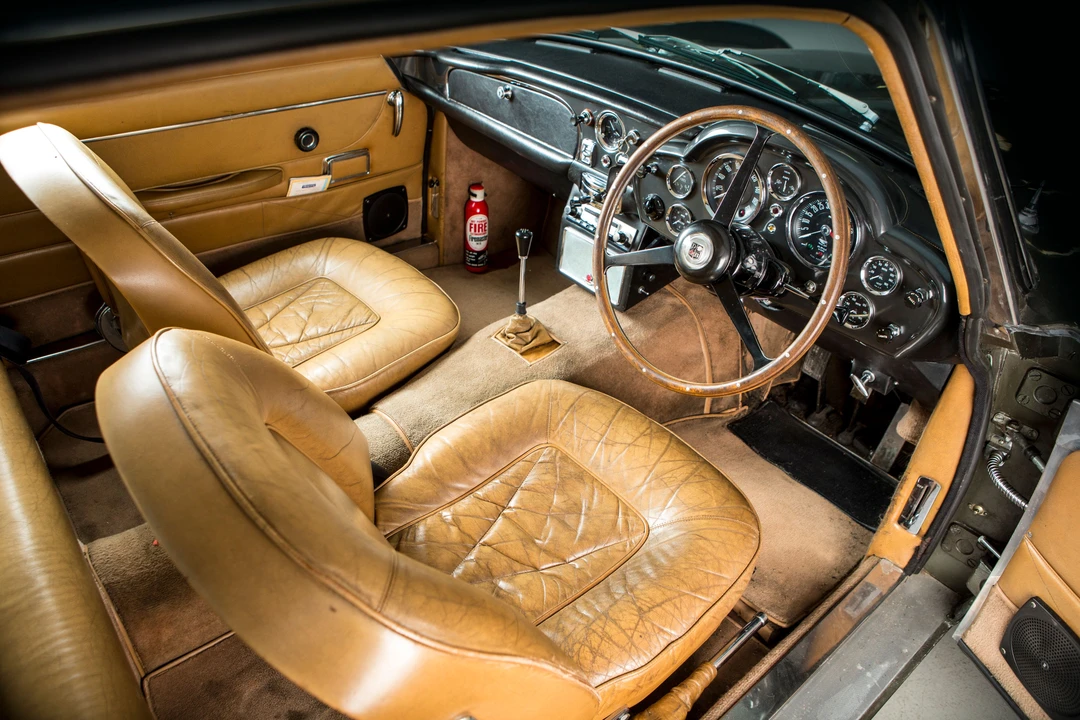 1968 Aston Martin DB6 Vantage - Image 2 of 16