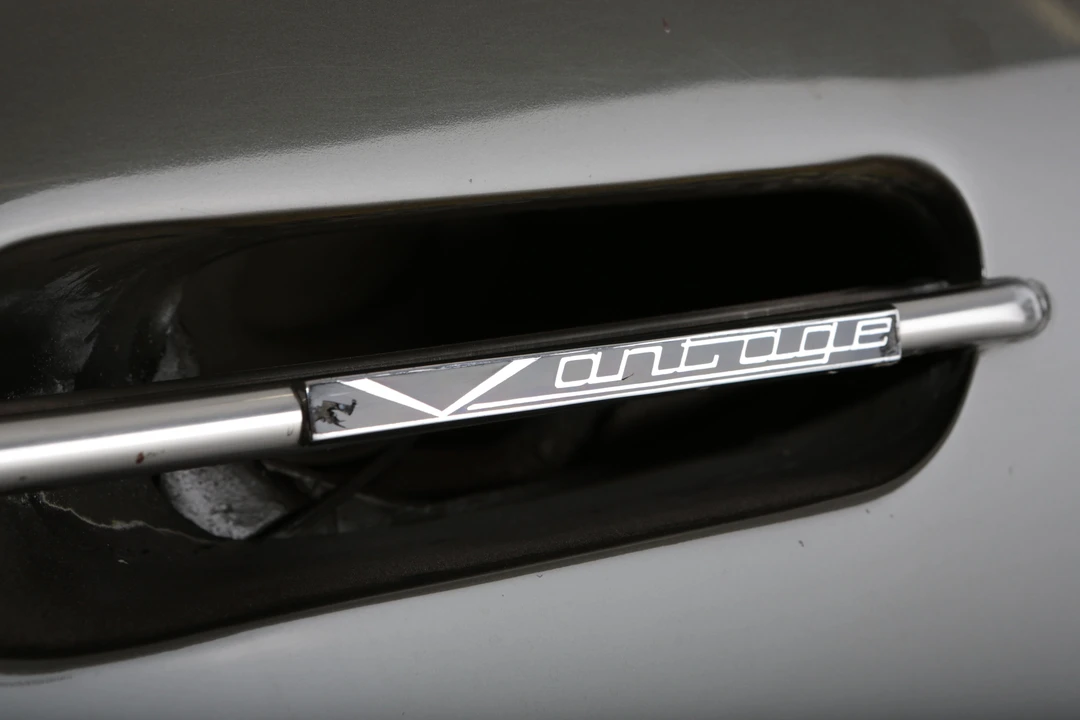 1968 Aston Martin DB6 Vantage - Image 13 of 16