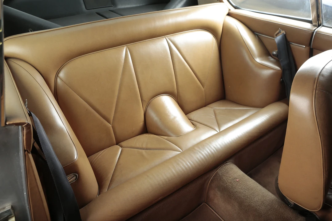 1968 Aston Martin DB6 Vantage - Image 6 of 16