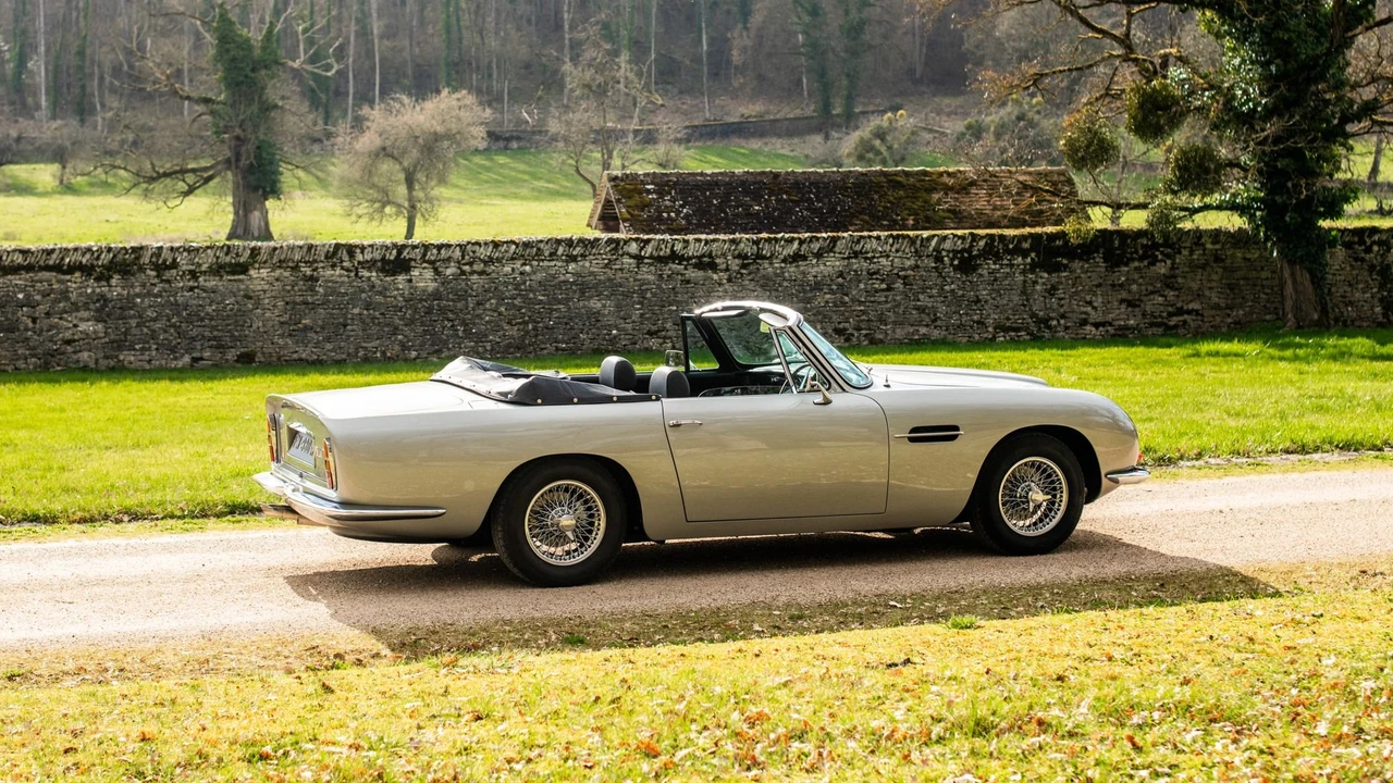 1968 Aston Martin DB6 Volante - Image 13 of 31