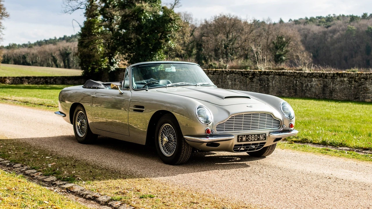 1968 Aston Martin DB6 Volante - Image 14 of 31