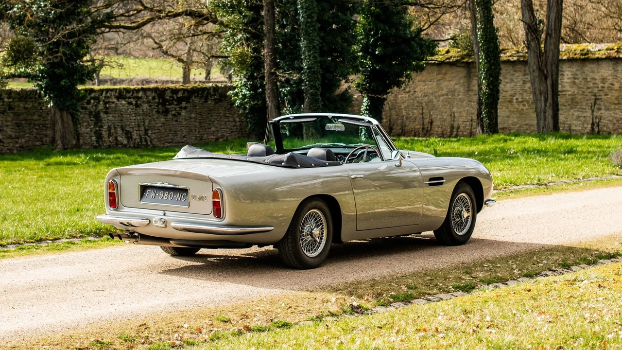 1968 Aston Martin DB6 Volante - Image 19 of 31