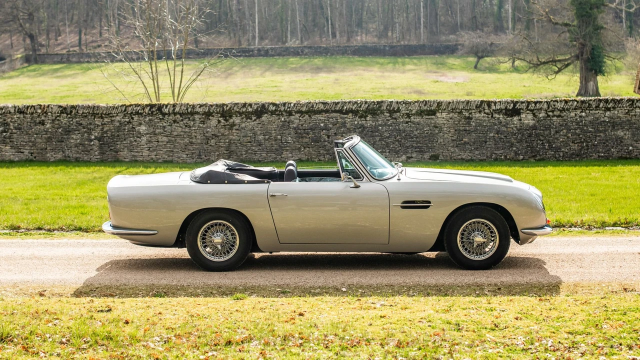 1968 Aston Martin DB6 Volante - Image 15 of 31