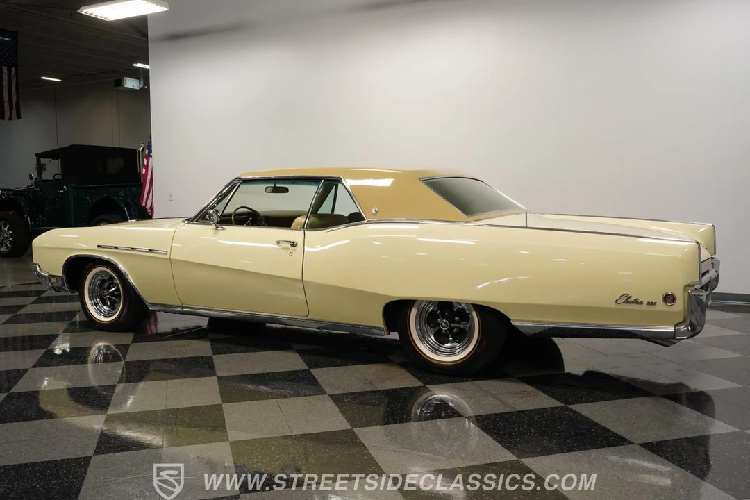 1968 Buick Electra - Image 8 of 12