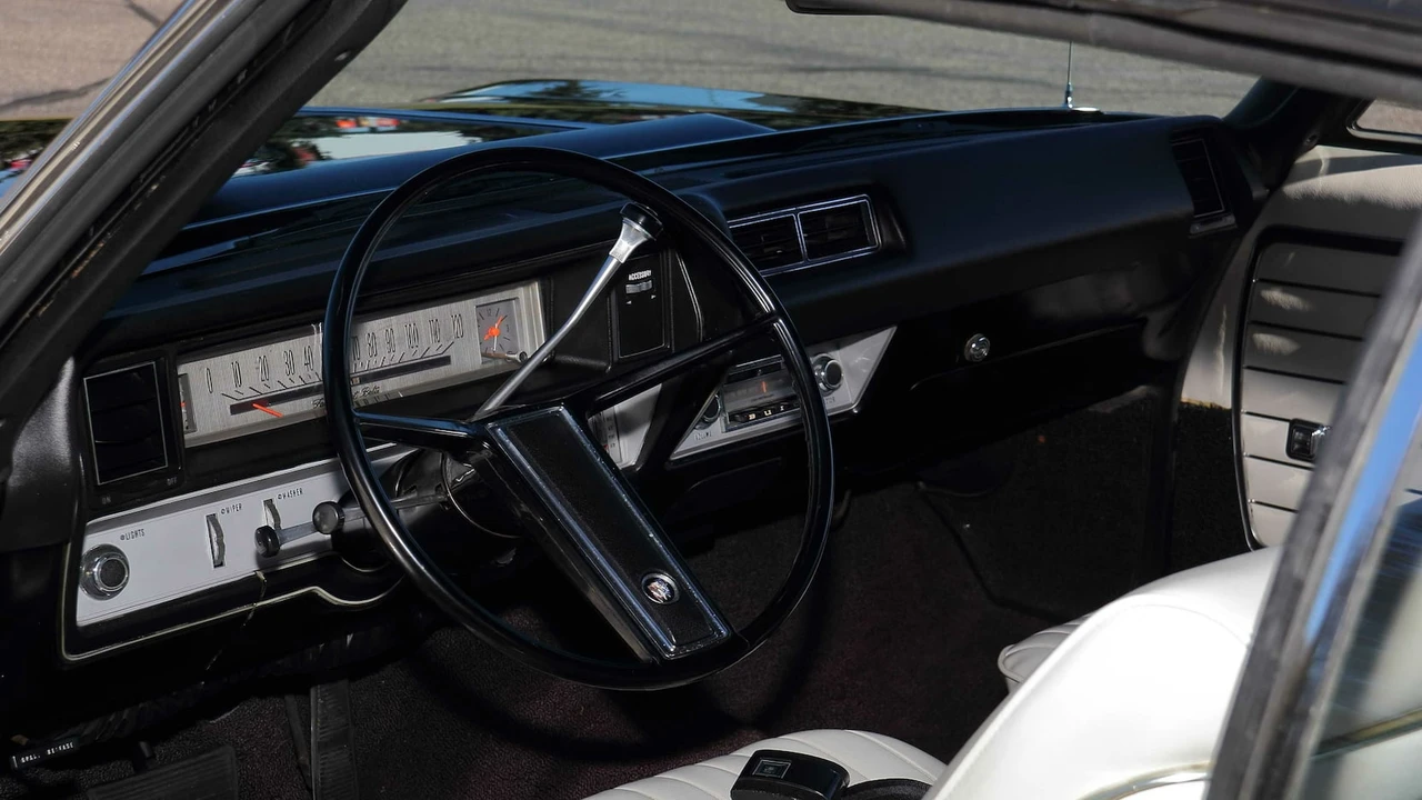 1968 Buick Gran Sport - Image 16 of 31